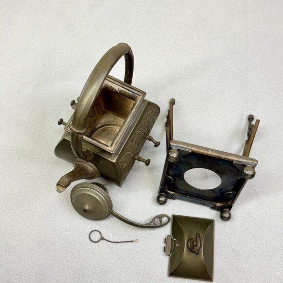 1961 Vintage Teapot Meriden B. Company Arts and Crafts With Warmer Stand Decor - Picture 7 of 16